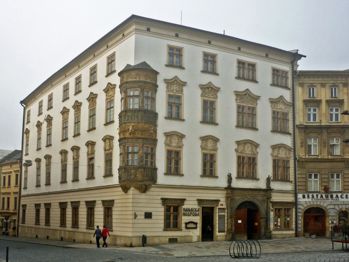 Pohled na Hauenschildův palác