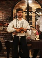 Letní večery s cimbálkou ve Valtickém Podzemí