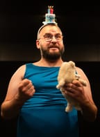 Řekni, kde ti muži jsou: premiéra!