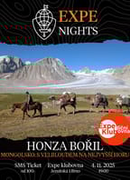 Mongolsko s velbloudem na nejvyšší horu