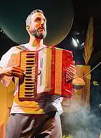 Kabaret Roztáhnout Křídla