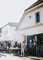 Májové otevřené sklepy