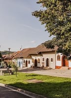 Po kobylských uličkách za vínem