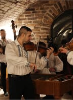 Zářijový večer s cimbálkou ve Valtickém Podzemí