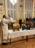 Žehnání vínu a košt pomazánek