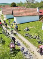 Na kole vinohrady Uherskohradišťska