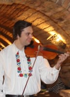 Večery ve Valtickém Podzemí „Na dobrů notečku s cimbálkou“