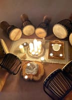 Ozvučený hudební jam při svíčkách – aula Waldorf