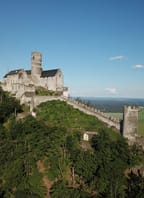 O VELIKONOCÍCH vystaveny v kapli vzácné dřevořezby