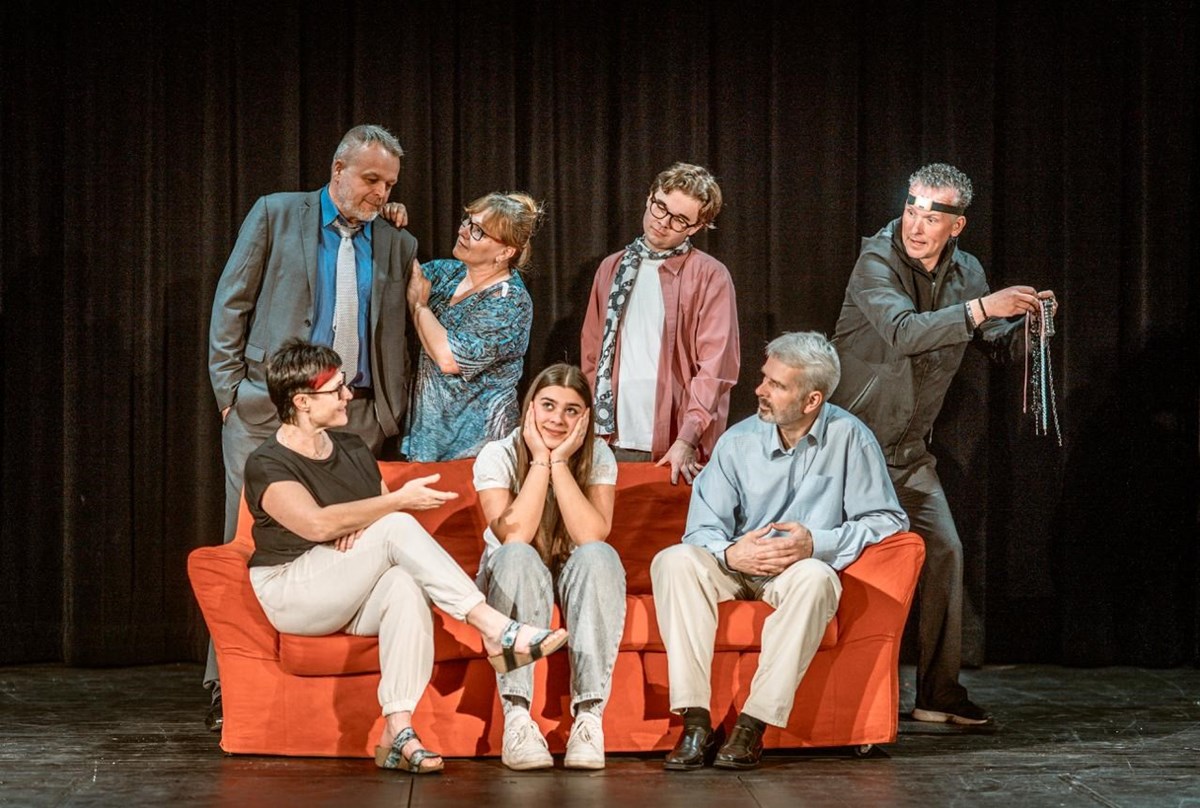 Divadelní spolek Bezgest – S tvojí dcerou ne – premiéra