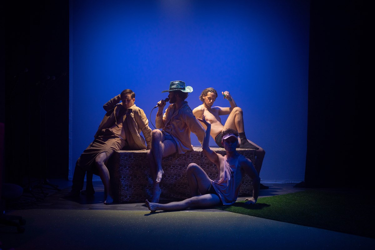 Nomantinels: PARA_NONNORMAL