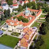 Procházky Prahou s Jitkou Kratochvílovou - Tajemství Santiniho