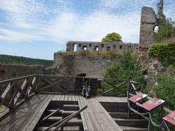 Zřícenina hradu Falkenstein