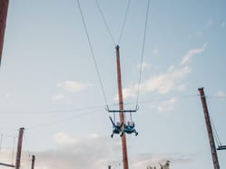 Lanové centrum - neomezené lezení + adrenalinová houpačka