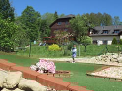 Adventure Golf Šumava - 18 jamkové hřiště