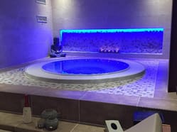 Wellness ve Squashpoint - privátní sauna a whirlpool
