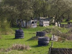 Paintball Roudnice - hra na přírodním hřišti s drinkem zdarma