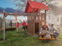 herna a hřiště pohromadě