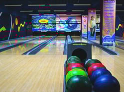 Raketa bowling Opava - 6 bowlingových drah