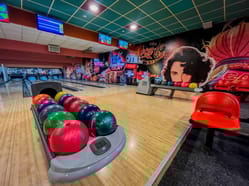 Olympia Bowling Všenory - 6 bowlingových drah