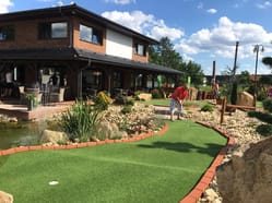 Adventure minigolf Budínek u Dobříše
