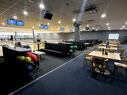 XBowling České Budějovice - 10 profesionálních drah s dětskými mantinely