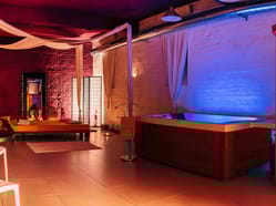 Wellness v iRelax Studiu Praha pro 2 osoby s párovými masážemi