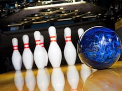 Bowling v restauraci Colatransport - 2 dráhy v Brně