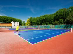 Tenis ve sportovním centru Hector - 4 celoroční kurty