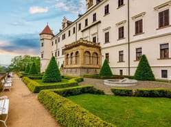 Středočeská filmová jízda - autoexitovka po krásách středních Čech