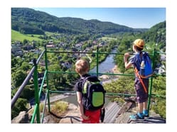 Venkovní úkrytová hra u Malé Skály - O čarodějnici z Malé Skály a Frýdštejna