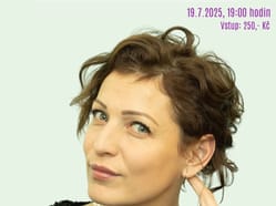 Adéla Elbel stand-up & impro