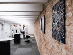 ArtLab v Praze (Vnitroblock) - Abstraktní umění v ateliéru plném experimentů