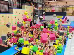 Jump Family Ústí nad Labem - skákání na trampolíně pro děti i dospělé