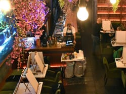ArtMoment v Olomouci (Rest & Chill) - Malování akrylem v elegantní restauraci se sklenkou v ruce