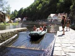 ADA lodě Vyšší Brod - půjčovna raftů a kanoí