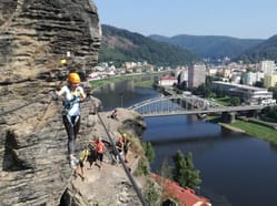 Via ferrata s instruktorem