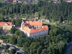 Zámek Bělá pod Bezdězem - zámecký okruh