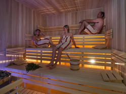 parní kabiny i relaxační vířivka