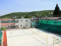 Beach volejbal v Beach Tenis Kapitol - venkovní kurty