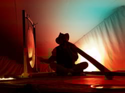 ONDŘEJ SMEYKAL | didgeridoo & gong