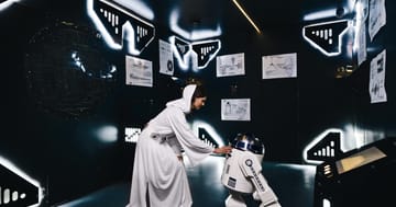 Úniková hra – Pomozte R2D2 doručit tajné zprávy na pouštní planetu