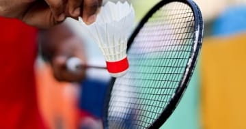 S-badminton ve Sportcentru Evropská – užijte si zábavnou hru na kurtech