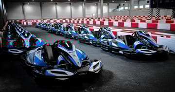 Motokáry ve Fun Aréně – adrenalinová zábava pro celou rodinu