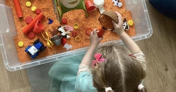 Messy & Sensory Play ve Fairy Play – objevte kouzlo barev a tvoření