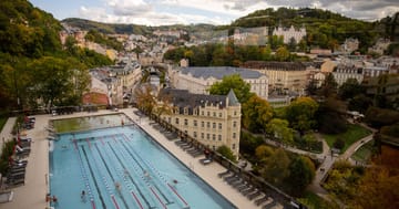 Saunia Thermal Resort – ráj pro odpočinek a zdraví v srdci Karlových Varů