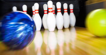Bowling ve sportcentru Hartaclub – zahrajte si s přáteli až 16 hráči