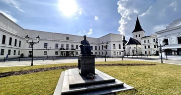 Venkovní úniková hra – Město s nezaměnitelnou atmosférou k prozkoumání