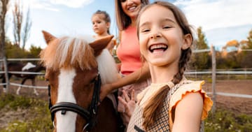 Pony škola pro děti na Ranči FALADA Česká Lípa – objevte kouzlo jízdy na poníkovi