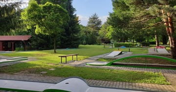 Minigolf ONE – Skvělá zábava na certifikovaném hřišti v Brně